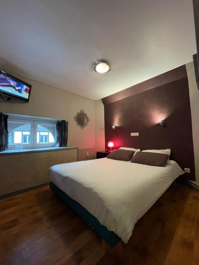Hotel Les Arcades - La-Roche-En-Ardenne ภายนอก รูปภาพ