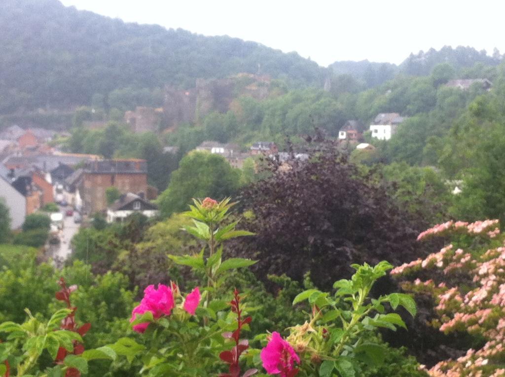 Hotel Les Arcades - La-Roche-En-Ardenne ภายนอก รูปภาพ